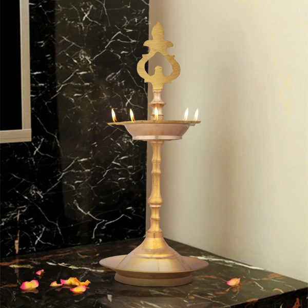 Brass Lamp - 8 x 3.5 Inches | Brass Diya  Karaikudi Pirai Design Vilakku for Pooja  300 Gms Approx Fashion