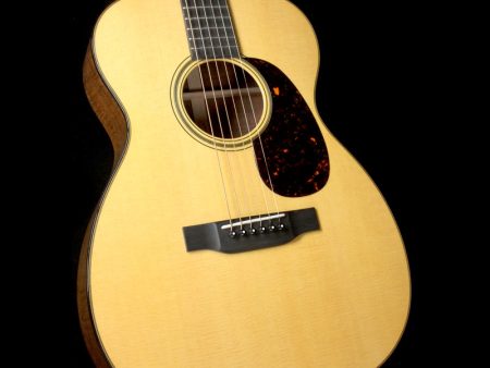 Martin Custom Shop 00-18 Koa Acoustic Guitar Natural Aged Toner Online Sale